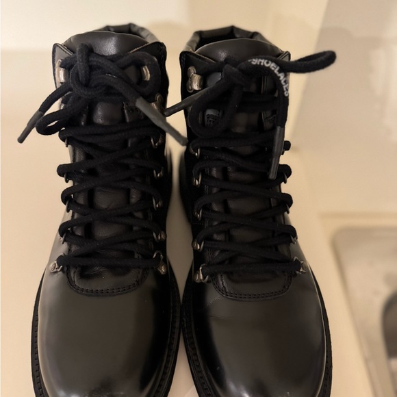 OFF-WHITE Arrow Appliqué Hiking Boot - Picture 8 of 15